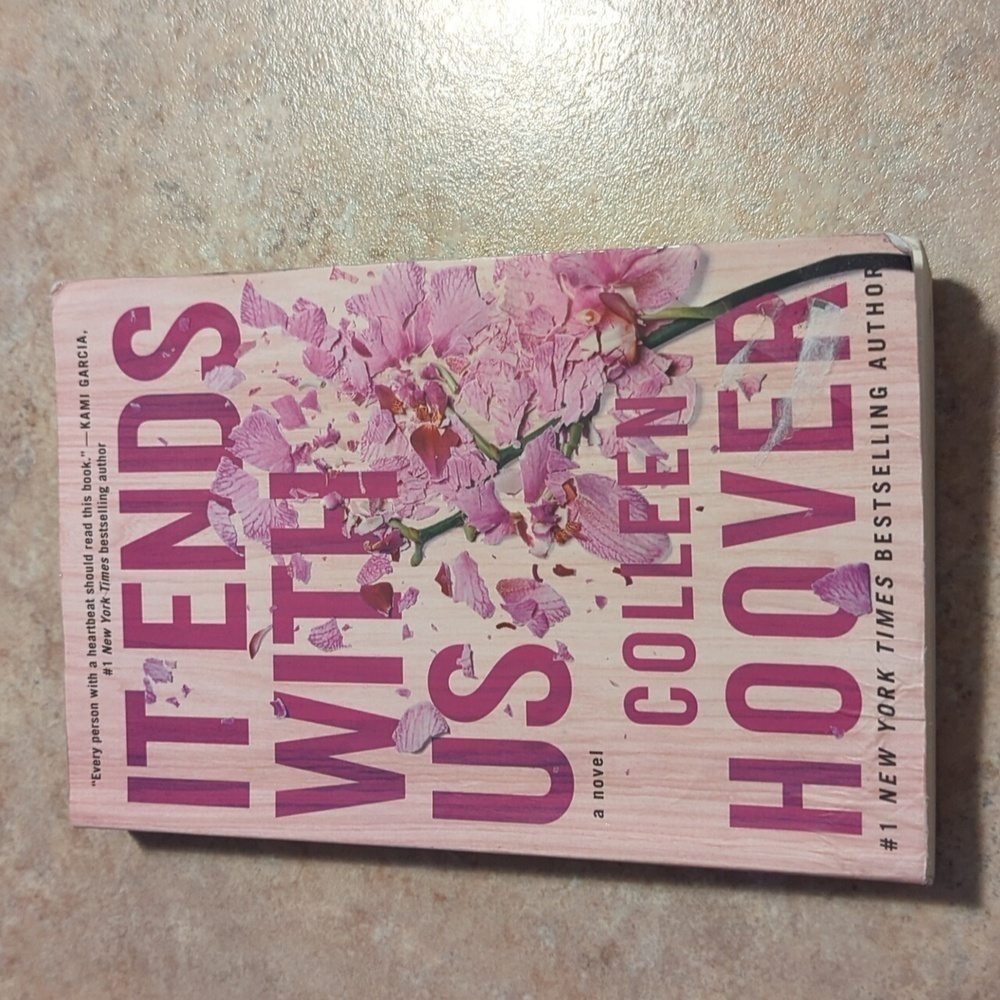 'It Ends With Us' Book - Pink Cover